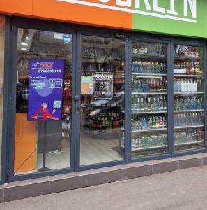 Reteaua-Digitala-Indoor-DOOH-Brooklyn-Drinks-Market-8211-Nicolae-Titulescu-1